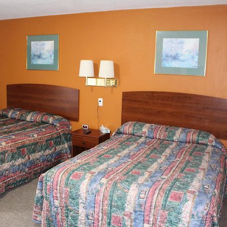 Budget Inn Oskaloosa Dış mekan fotoğraf