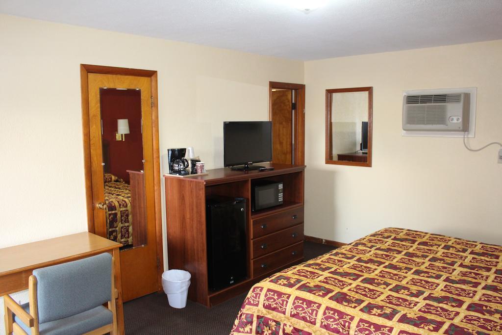 Budget Inn Oskaloosa Dış mekan fotoğraf